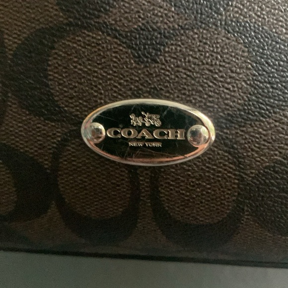 Coach - Picture 5 of 12